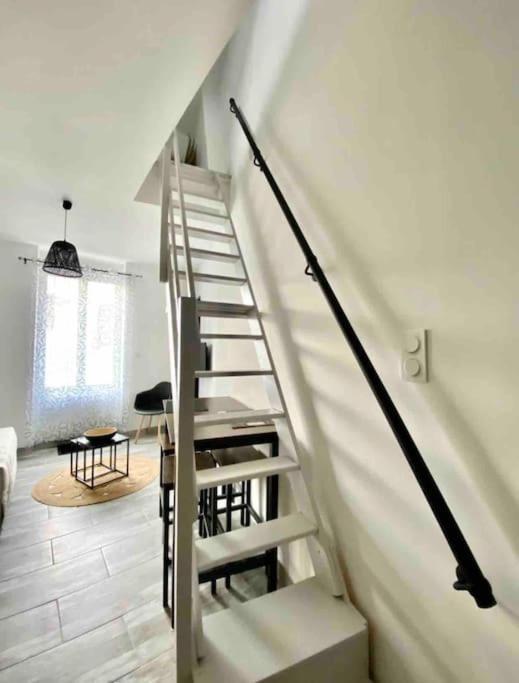 Appartement Centre Ville Saint-Amand-Mont-Rond エクステリア 写真
