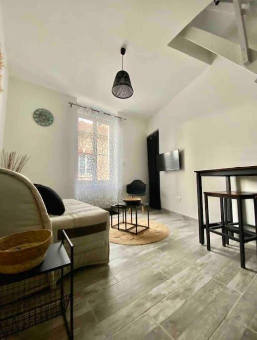 Appartement Centre Ville Saint-Amand-Mont-Rond エクステリア 写真